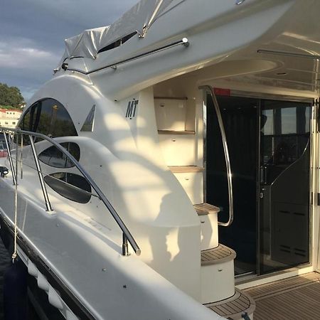Porto Private Yacht- Accommodation Douro River ภายนอก รูปภาพ