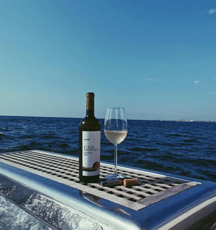 Porto Private Yacht- Accommodation Douro River ภายนอก รูปภาพ