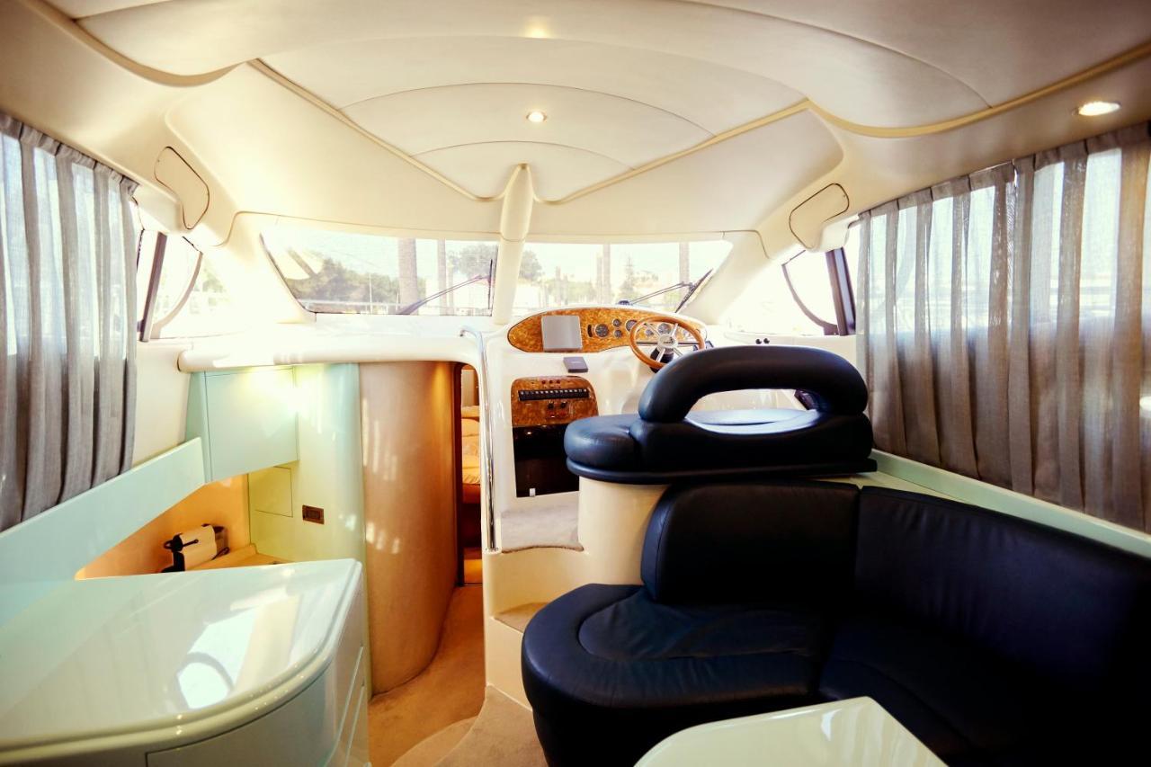 Porto Private Yacht- Accommodation Douro River ภายนอก รูปภาพ