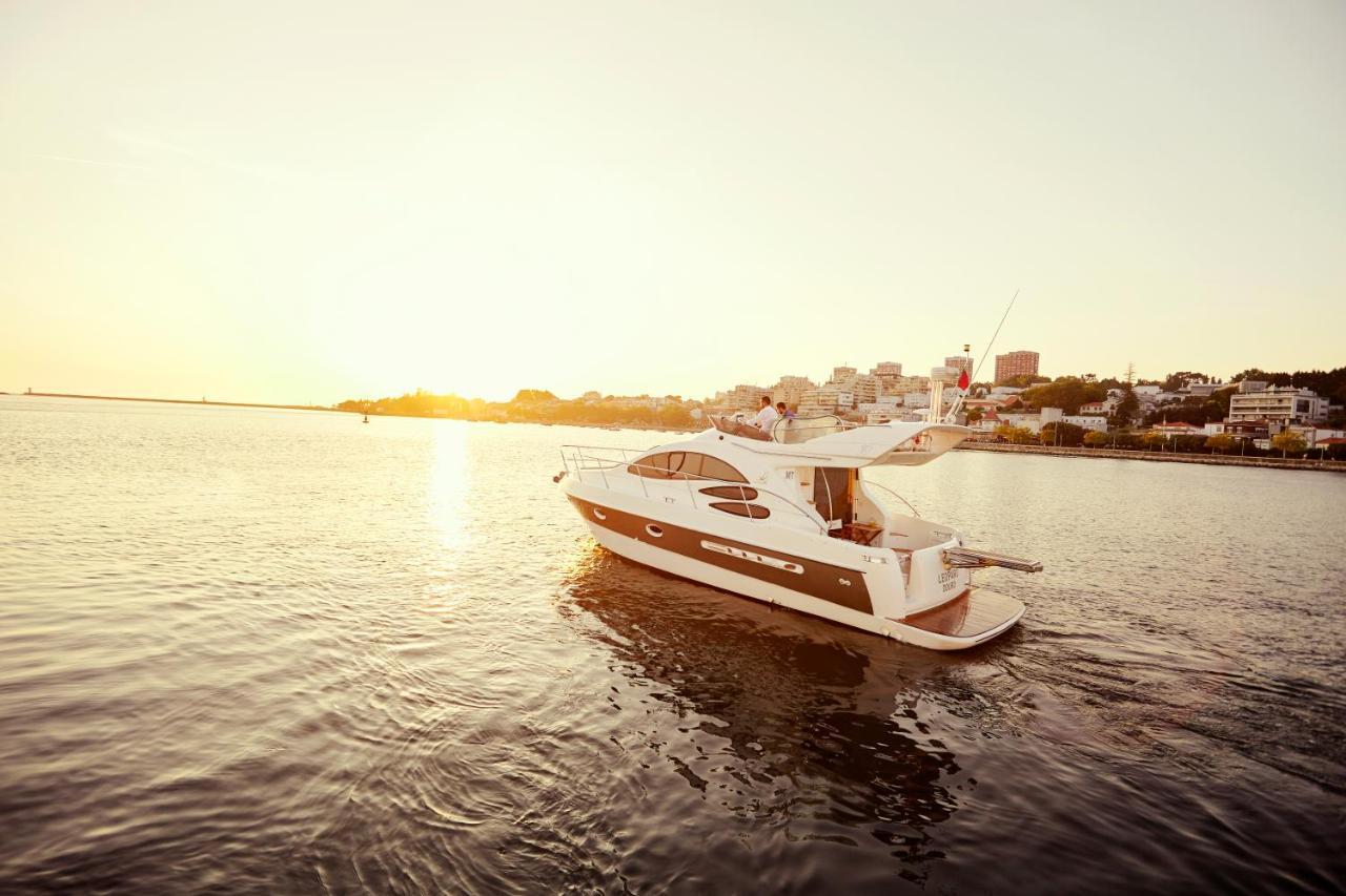 Porto Private Yacht- Accommodation Douro River ภายนอก รูปภาพ