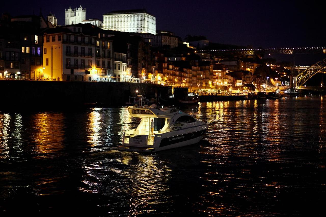 Porto Private Yacht- Accommodation Douro River ภายนอก รูปภาพ