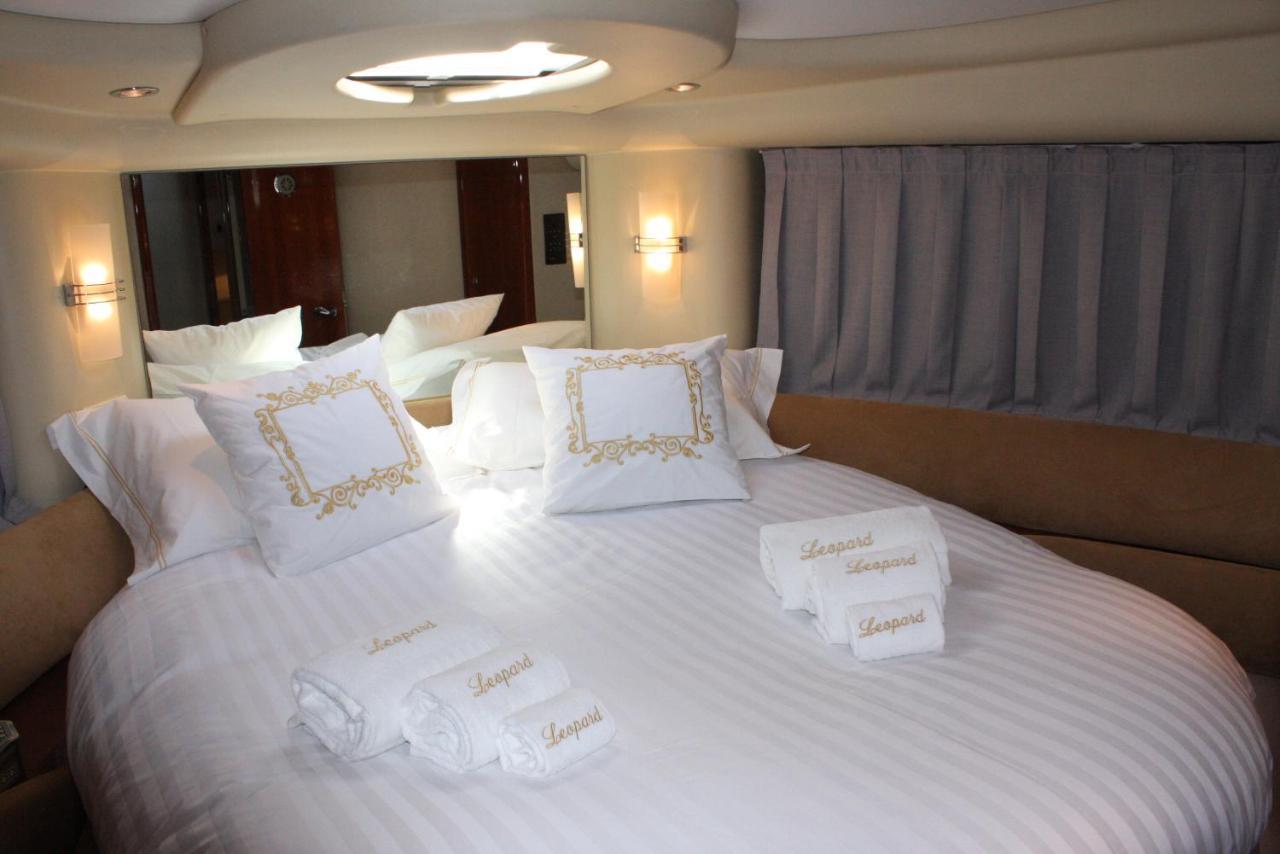 Porto Private Yacht- Accommodation Douro River ภายนอก รูปภาพ