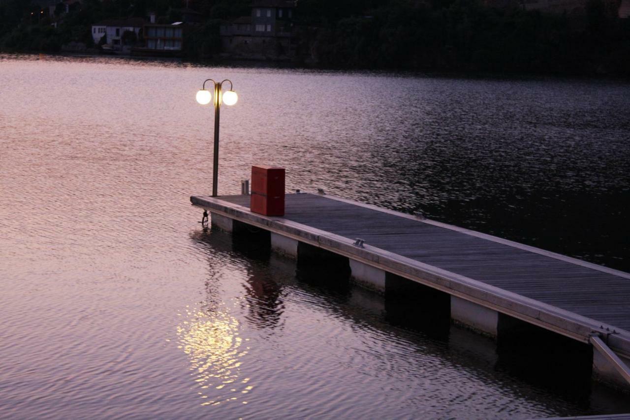 Porto Private Yacht- Accommodation Douro River ภายนอก รูปภาพ
