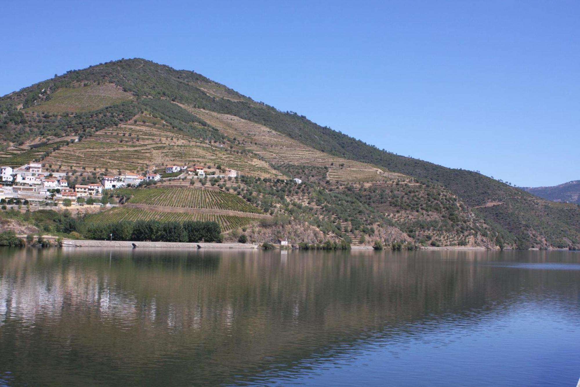 Porto Private Yacht- Accommodation Douro River ภายนอก รูปภาพ