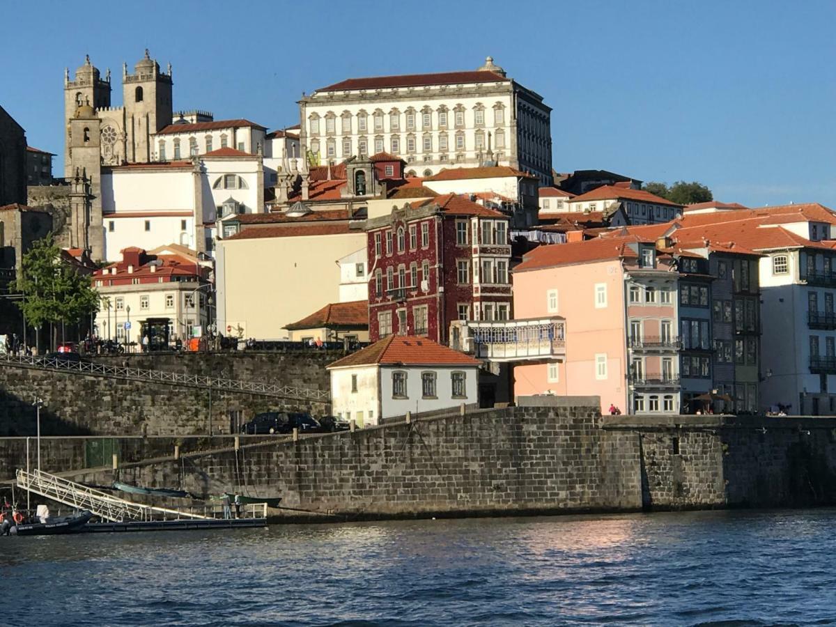 Porto Private Yacht- Accommodation Douro River ภายนอก รูปภาพ