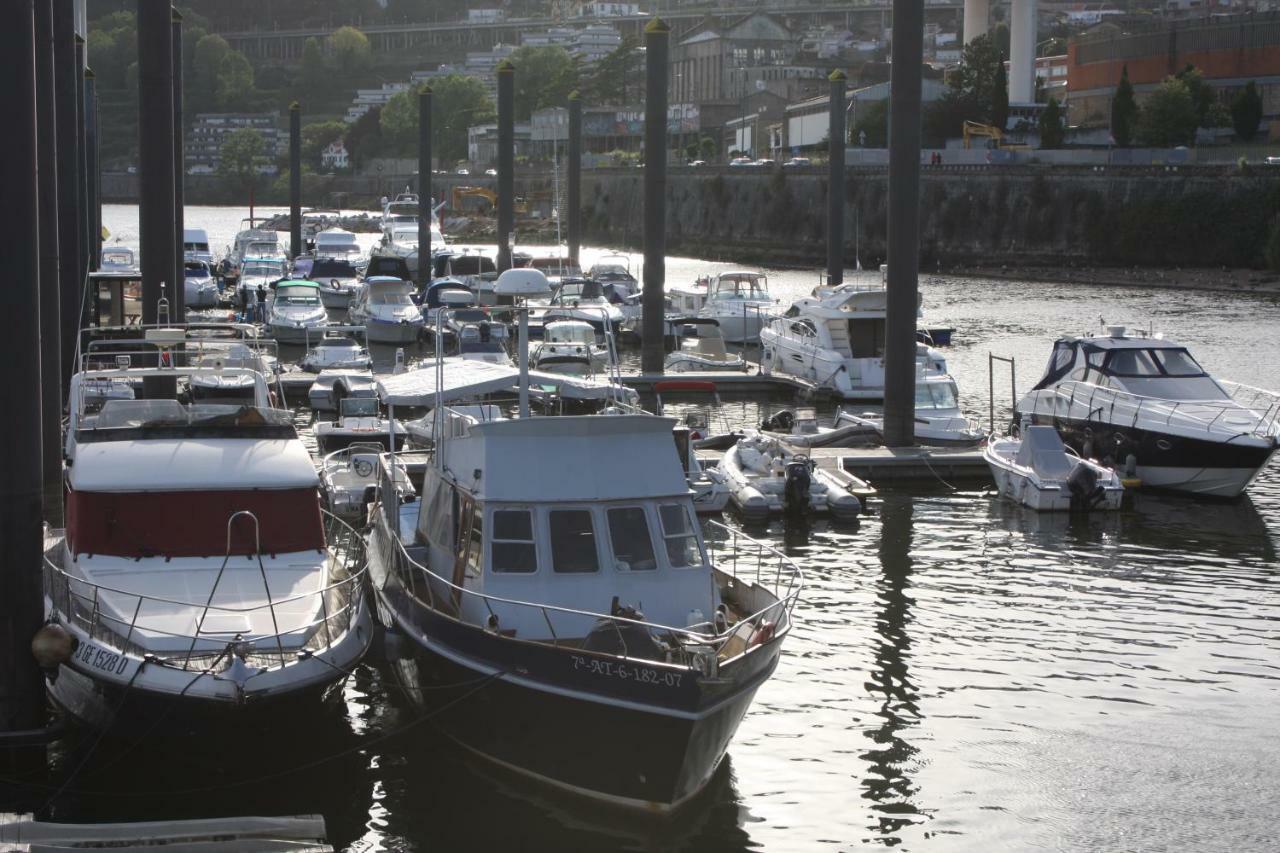 Porto Private Yacht- Accommodation Douro River ภายนอก รูปภาพ