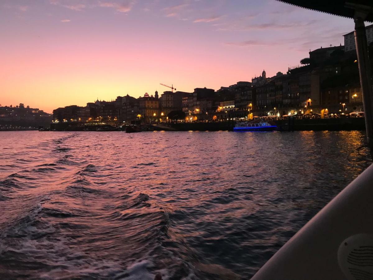 Porto Private Yacht- Accommodation Douro River ภายนอก รูปภาพ