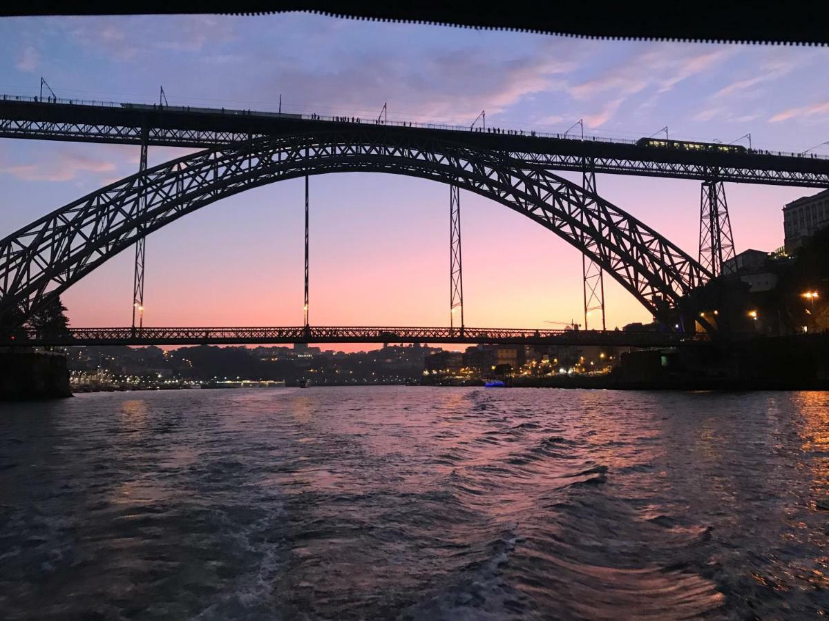 Porto Private Yacht- Accommodation Douro River ภายนอก รูปภาพ